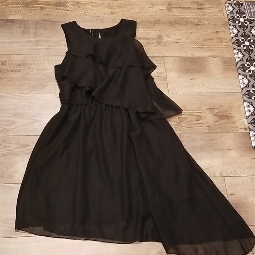 🦖Maurice's Angled Hem Dress - Picture 1 of 7